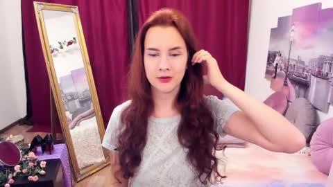 Snapshot of lolomercier chatting on 02.23.25 LoloMercier online show from 02.23.25