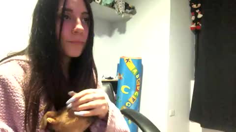 Snapshot of loly_pink_ chatting on 02.16.25 Loly online show from 02.16.25