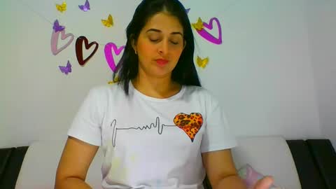 estehfania online show from 02.16.25