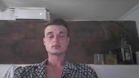 Snapshot of london_tomy chatting on 11.16.25 london_tomy online show from 11.16.25