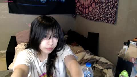 Snapshot of londonray chatting on 11.23.25 londonray online show from 11.23.25