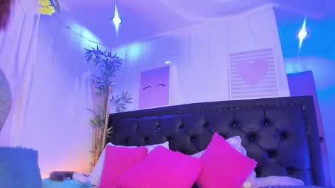 Jennifer  online show from 01.08.25