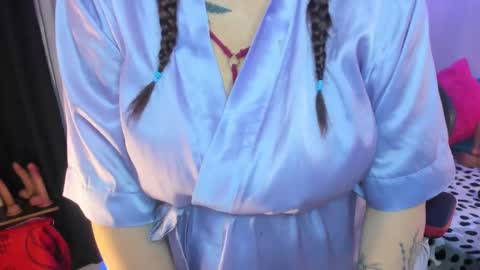 Jennifer  online show from 09.19.25