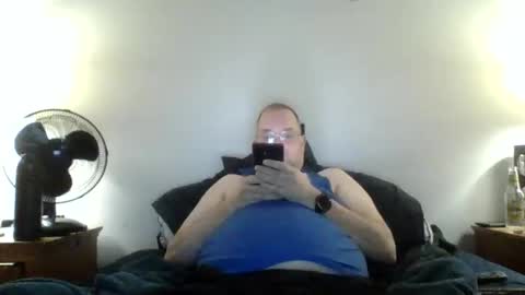 Lonely Man online show from 05.02.26