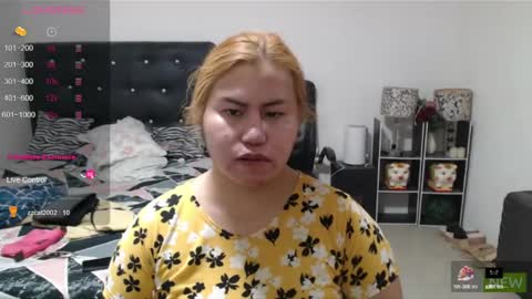 Snapshot of longasiansausage chatting on 02.18.25 TOPwithEXTRABiG online show from 02.18.25