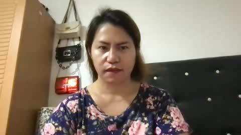 Snapshot of longasiansausage chatting on 10.11.25 TOPwithEXTRABiG online show from 10.11.25