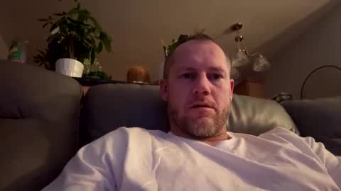 Snapshot of longstrokin8869 chatting on 03.04.25 Bradsobad88 online show from 03.04.25