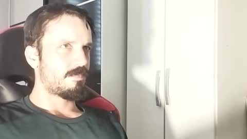 Snapshot of lookaz4010 chatting on 02.19.25 Lucas online show from 02.19.25