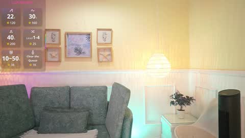 Loona Nyx online show from 11.03.25