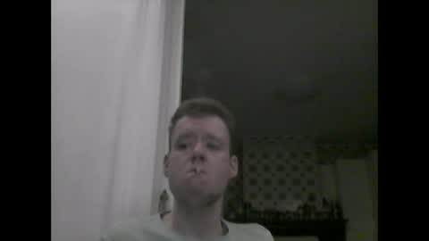 Snapshot of looner1992 chatting on 11.05.25 looner1992 online show from 11.05.25