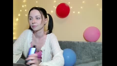 Snapshot of loonsey chatting on 03.06.25 loonsey online show from 03.06.25