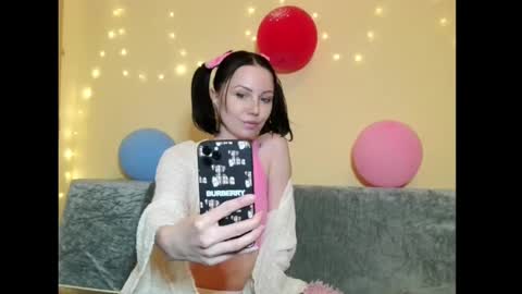 Snapshot of loonsey chatting on 03.12.25 loonsey online show from 03.12.25