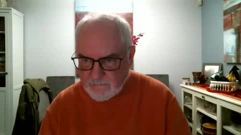 Snapshot of loop102 chatting on 03.28.26 loop102 online show from 03.28.26