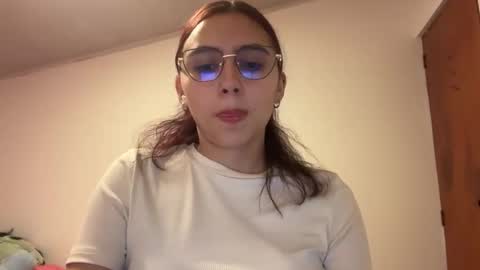Snapshot of lopez_sofia chatting on 02.14.26 sofia lopez online show from 02.14.26