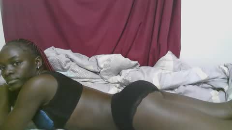 lora_amor online show from 09.19.25