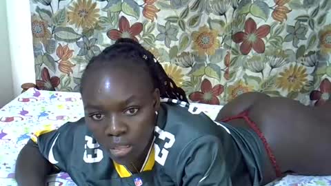 lora_amor online show from 06.12.26