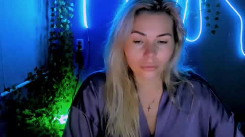 Lora online show from 09.09.25