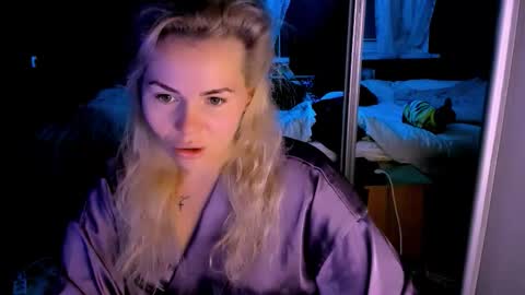 Lora online show from 10.07.25