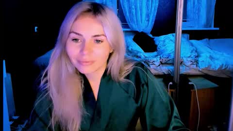 Lora online show from 10.14.25