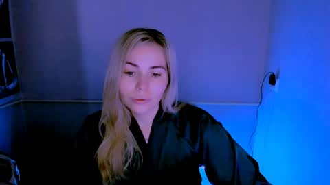 Lora online show from 04.28.26