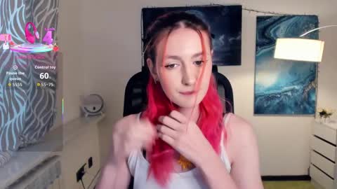 Snapshot of loradimmick chatting on 10.01.25 Lora online show from 10.01.25