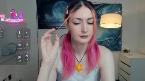 Snapshot of loradimmick chatting on 10.29.25 Lora online show from 10.29.25