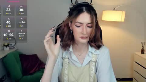 Snapshot of loradimmick chatting on 11.25.25 Lora online show from 11.25.25