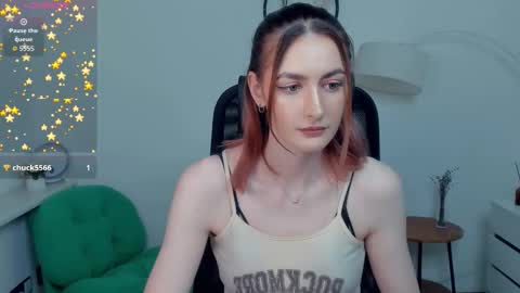 Snapshot of loradimmick chatting on 12.04.25 Lora online show from 12.04.25