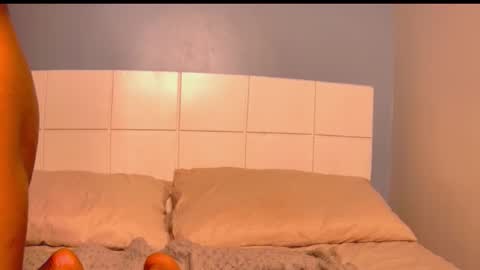 Snapshot of loraforreal chatting on 11.27.25 Blackcat online show from 11.27.25