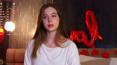 Snapshot of loraineluff chatting on 02.16.25 Loraine online show from 02.16.25