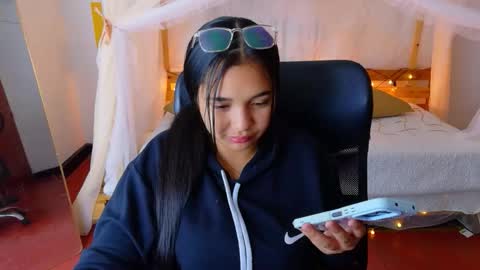 loreanis online show from 03.16.26