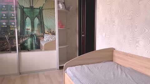 Snapshot of loreeluben chatting on 10.23.25 Olivia online show from 10.23.25