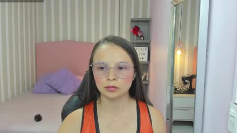 lorelaigiven online show from 02.18.25