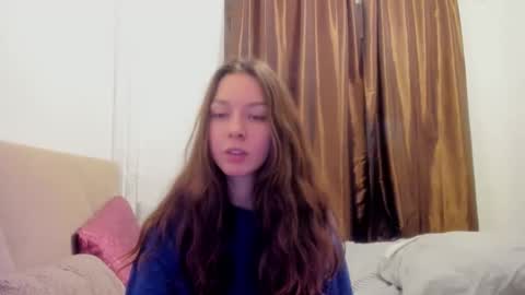 Snapshot of lorelea_cute chatting on 02.14.26 Lorelea cute online show from 02.14.26