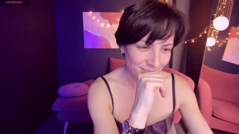 Loren online show from 01.18.25