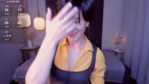 Loren online show from 10.29.25