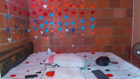 Lorena Capelli online show from 09.22.25