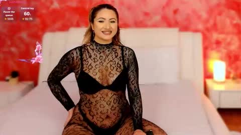 Snapshot of lorenafire chatting on 11.27.25 lorenafire online show from 11.27.25