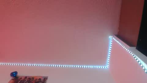 lorenitha online show from 10.11.25