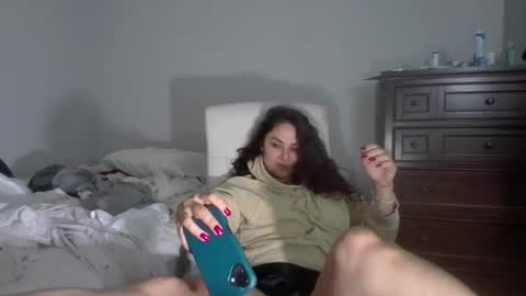 Snapshot of lorenlovely chatting on 10.07.25 lorenlovely online show from 10.07.25