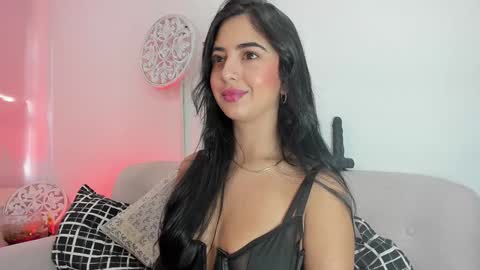 L O R E N online show from 02.01.25