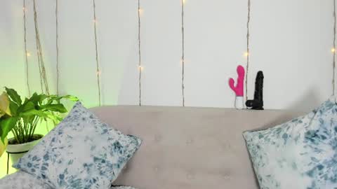 L O R E N online show from 08.06.26