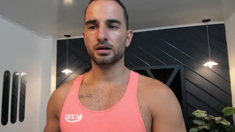  L O R E N Z O  Thumbs Up help  online show from 01.13.25