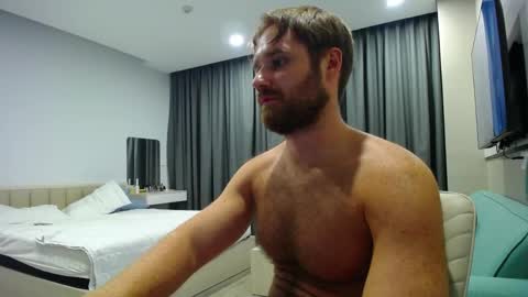 Snapshot of lorenzolux chatting on 05.06.26 Lorenz online show from 05.06.26
