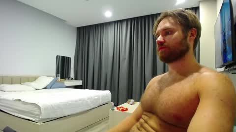 Snapshot of lorenzolux chatting on 05.23.26 Lorenz online show from 05.23.26
