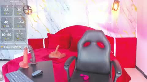 Snapshot of loress_ass_mature chatting on 10.18.25 lorena online show from 10.18.25