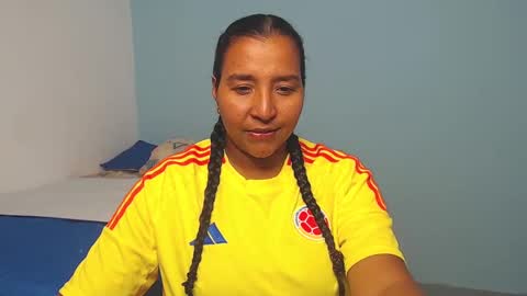 Loretta Gmez online show from 09.10.25