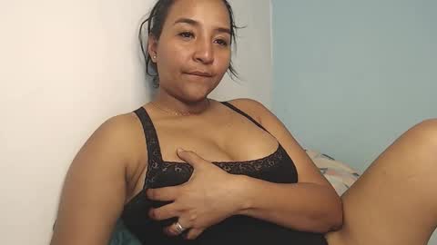 Snapshot of loretta_ chatting on 02.06.26 Loretta Gmez online show from 02.06.26