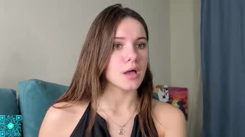 Snapshot of lorettadunnelli chatting on 10.28.25 Chloe for Fan BlackHole online show from 10.28.25