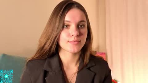 Snapshot of lorettadunnelli chatting on 11.23.25 Chloe for Fan BlackHole online show from 11.23.25